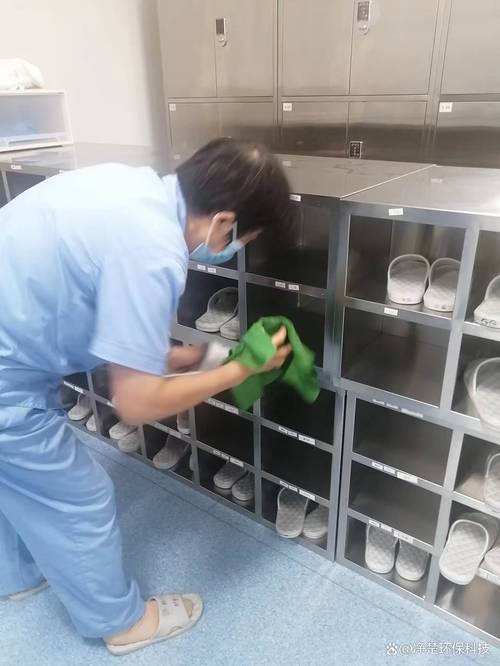 上海保洁托管服务公司浅谈食品工厂保洁工作注意事项